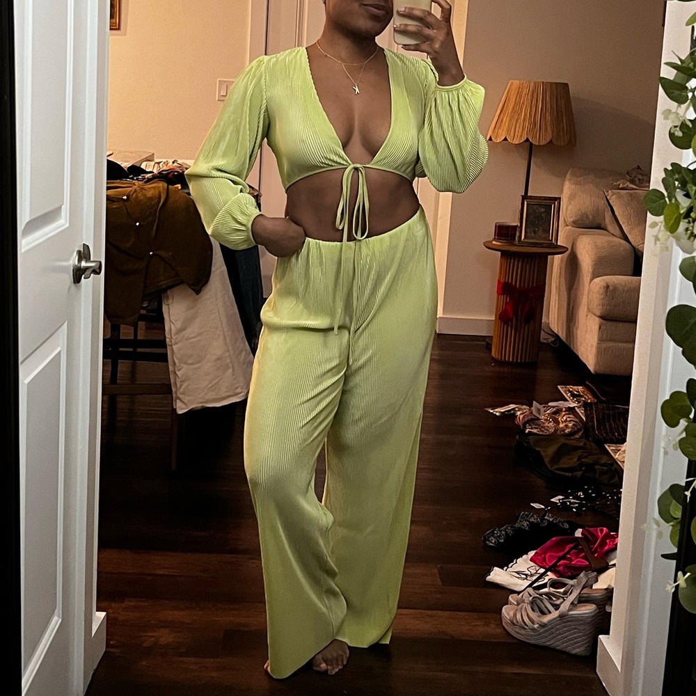 Lime Green Long Sleeve Tie Crop Top Pant Set